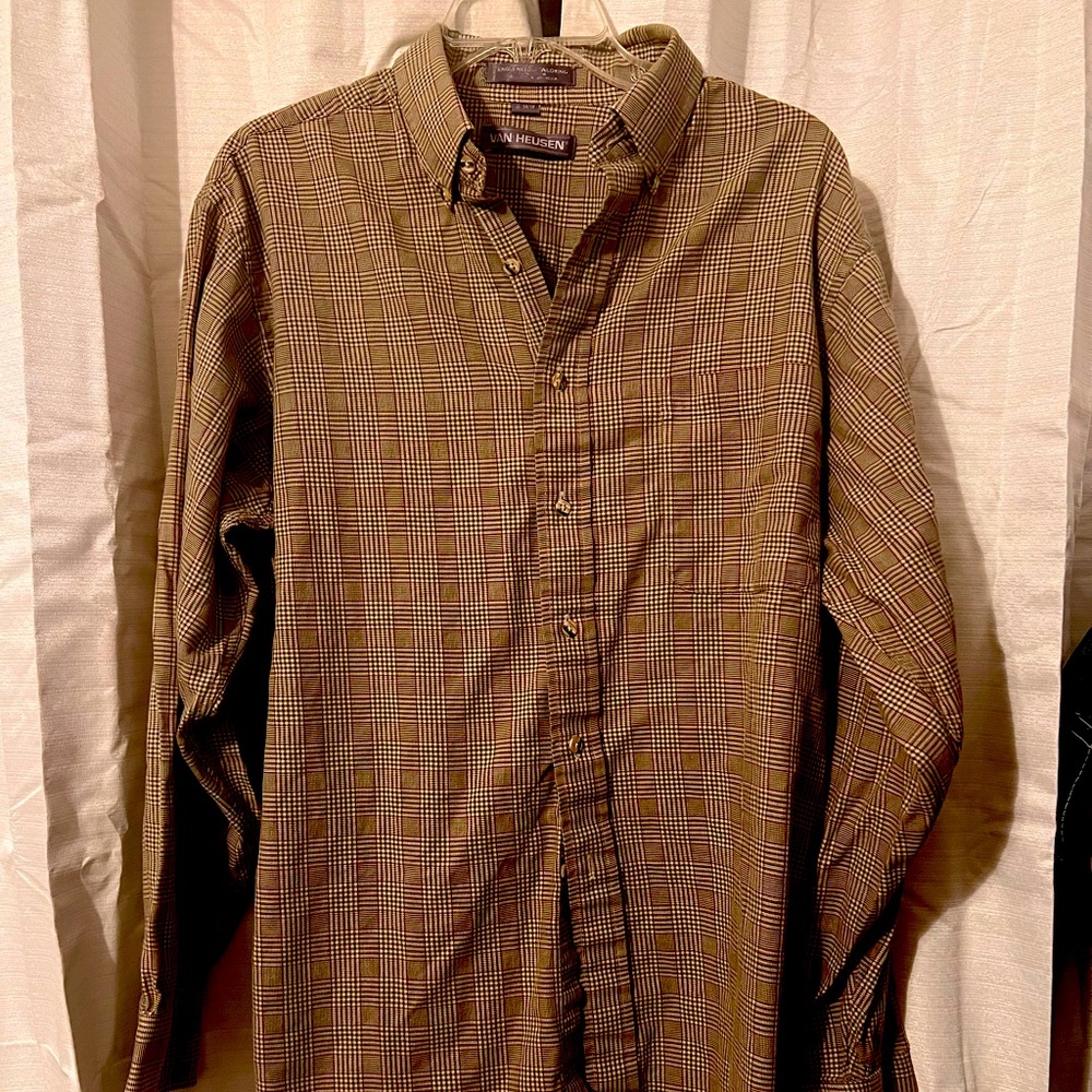 Van Heusen size Men’s Large 16 34/35